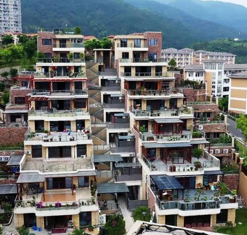 萊茵斜行電梯入駐水夢庭苑，讓詩意棲居毫不費(fèi)力